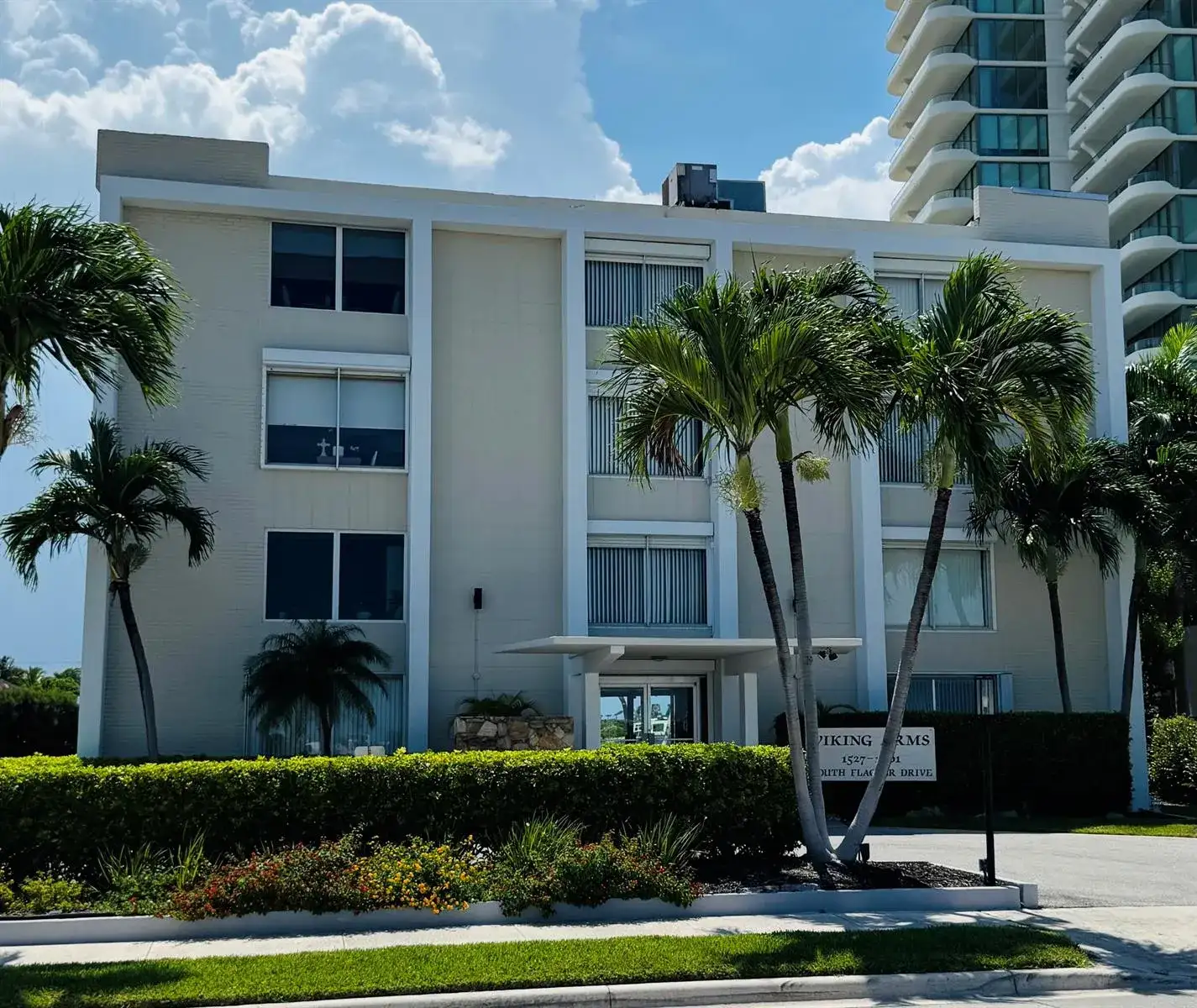 1527 S FLAGLER Drive # 112F, West Palm Beach FL 33401 photo 2