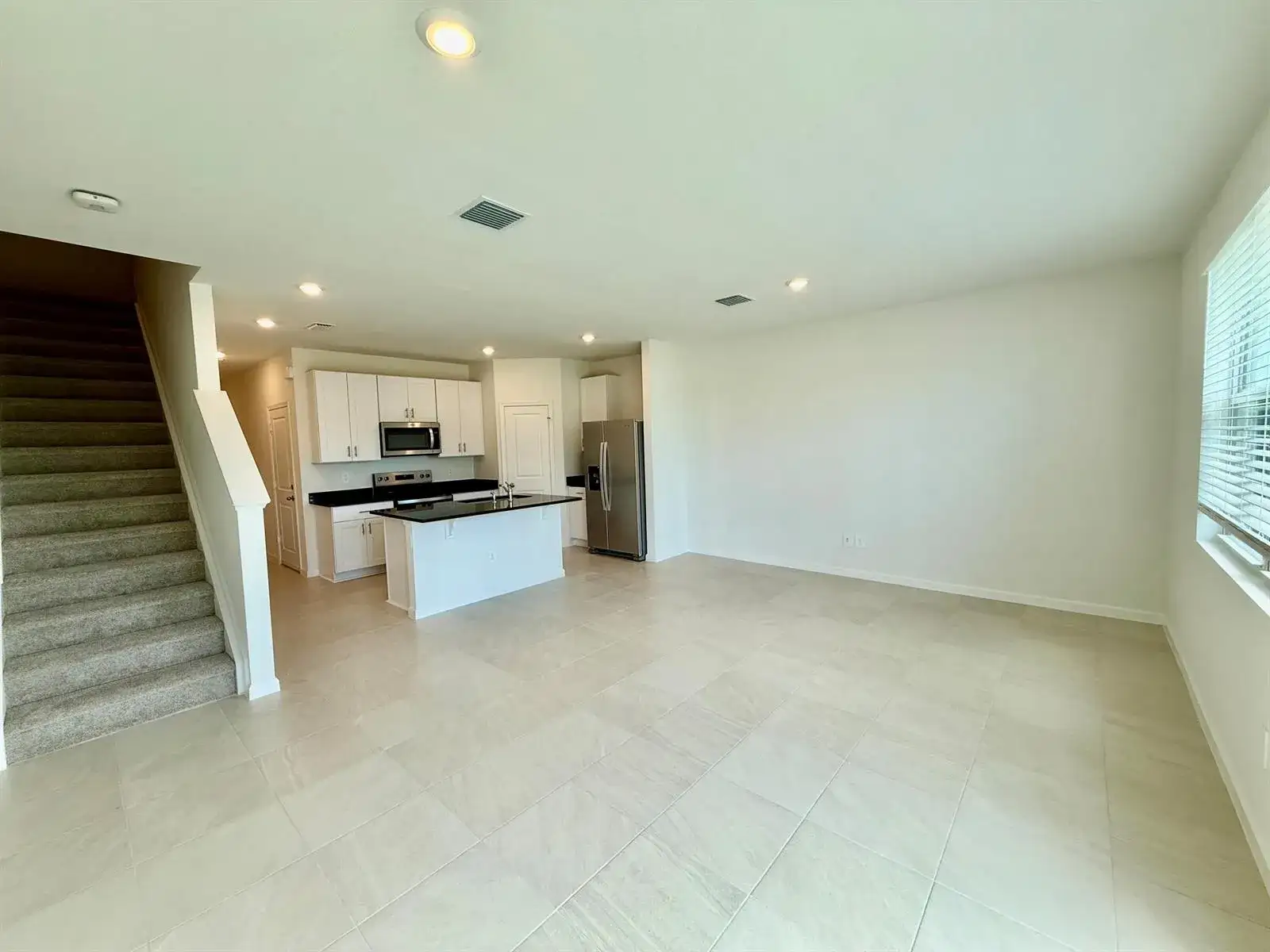 655 Salisbury Circle, Fort Pierce FL 34982 photo 4