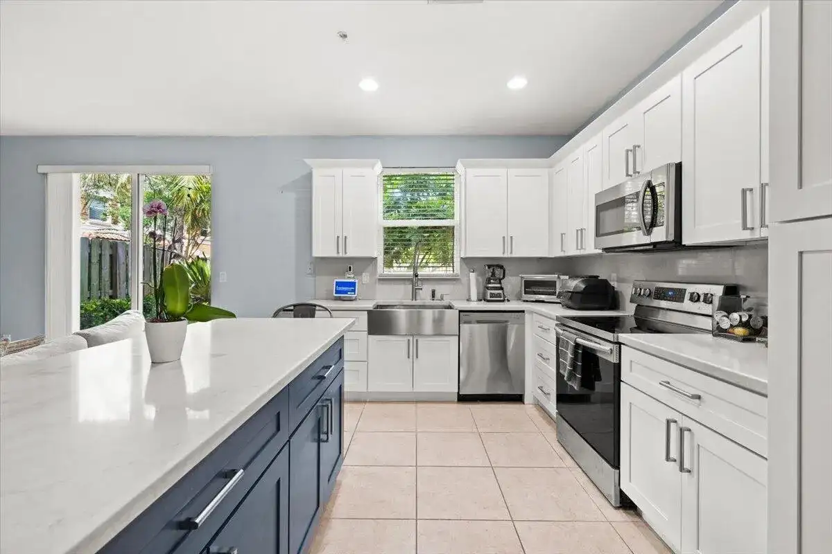 130 EMERALD CREEK Terrace, Plantation FL 33325 photo 5