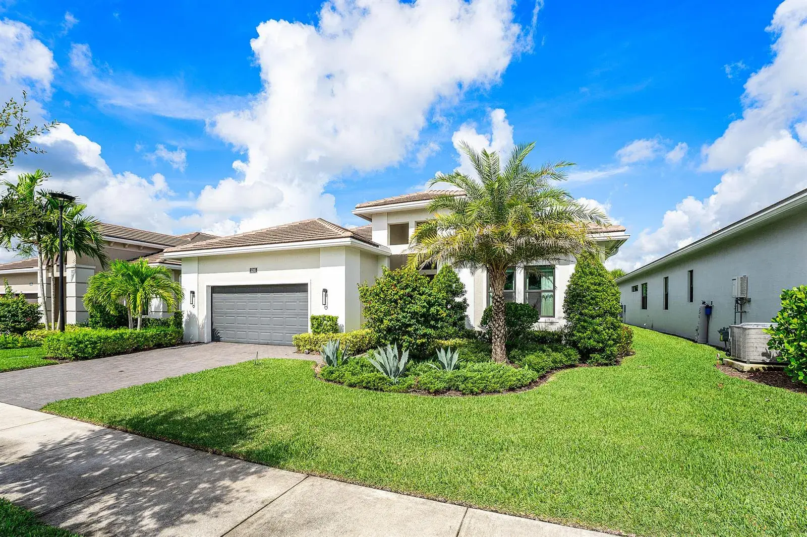 5395 St Vincent Lane, Westlake FL 33470