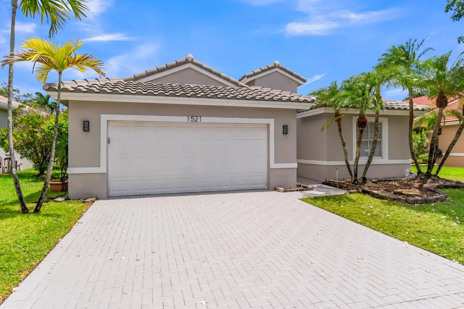 1521 SW 186th Avenue, Pembroke Pines FL 33029 photo 4