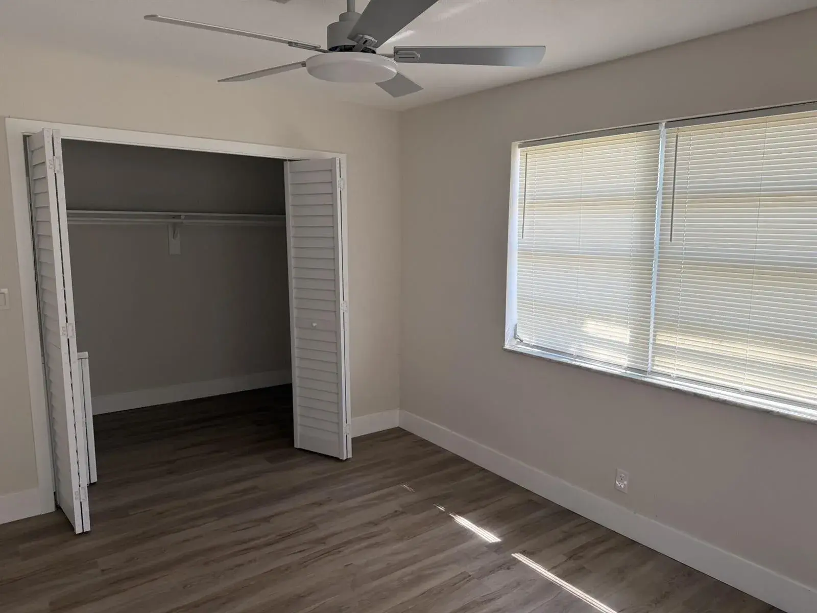 2723 Griffin Road # 1, Fort Lauderdale FL 33312