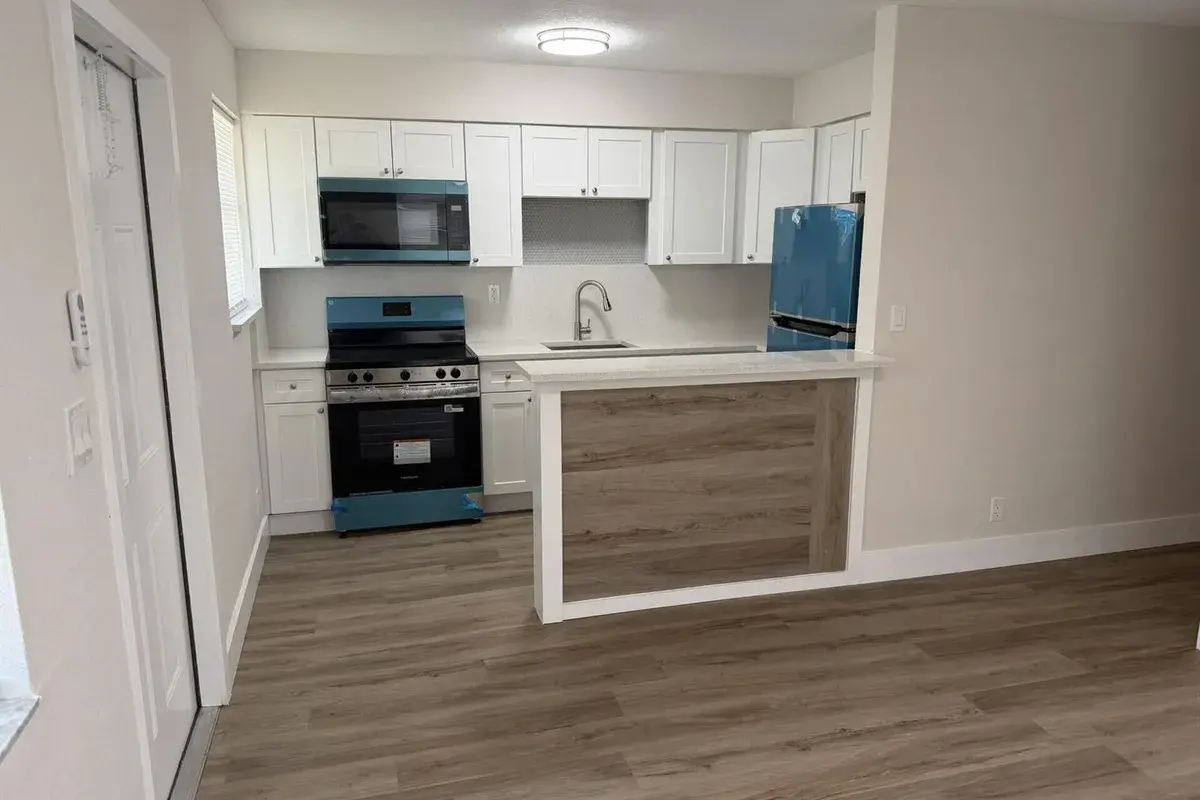 2723 Griffin Road # 1, Fort Lauderdale FL 33312