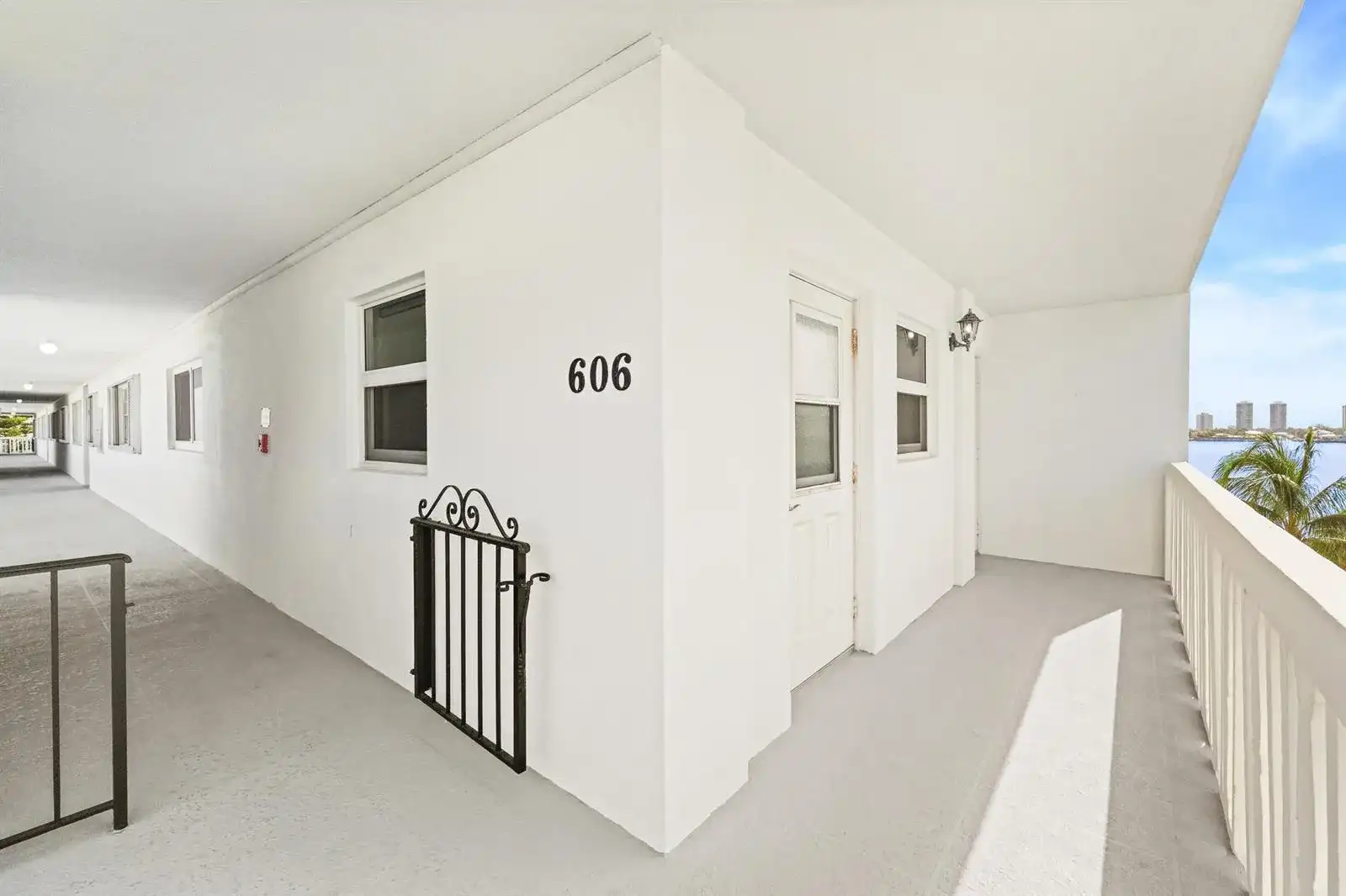 501 Lake Shore Drive # 606, Lake Park FL 33403