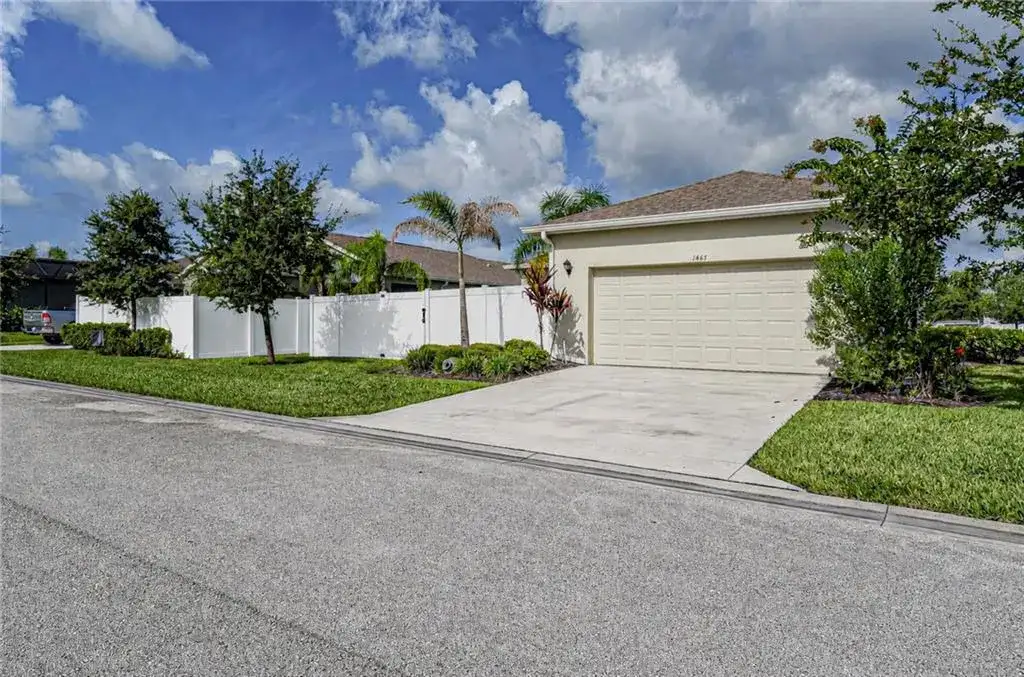 1465 CARRIAGE Court, Vero Beach FL 32966 photo 3