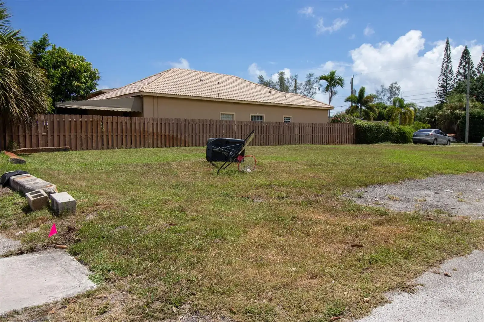 243 SW 8TH Street, Deerfield Beach FL 33441 photo 3