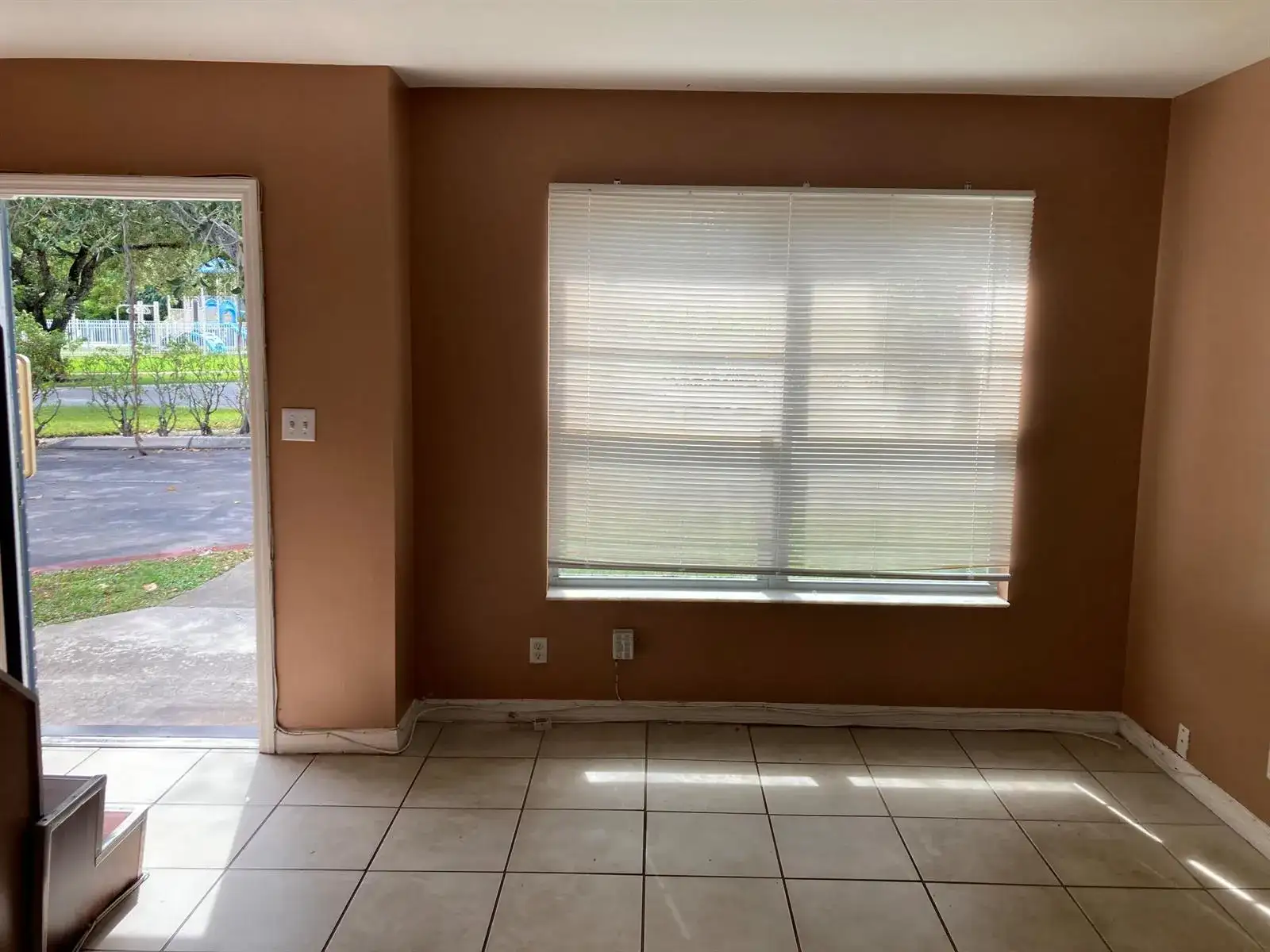 4715 NW 9TH Drive # 4715, Plantation FL 33317 photo 2