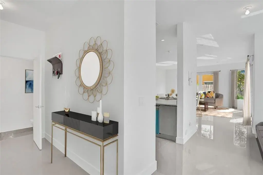 815 NE 17th Avenue # 5, Fort Lauderdale FL 33304