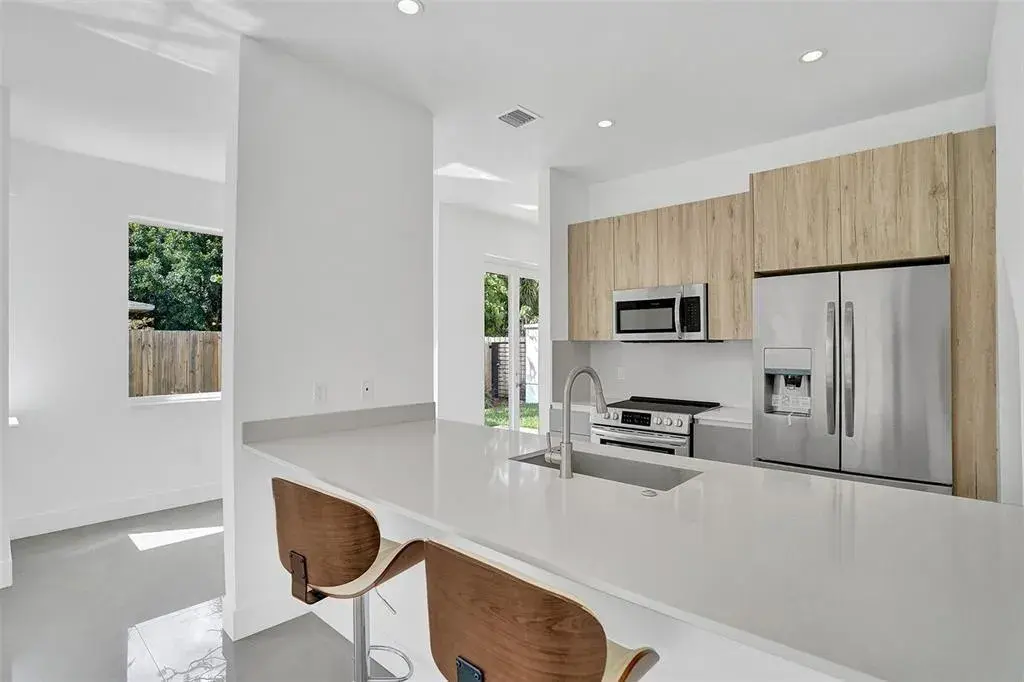 815 NE 17th Avenue # 5, Fort Lauderdale FL 33304