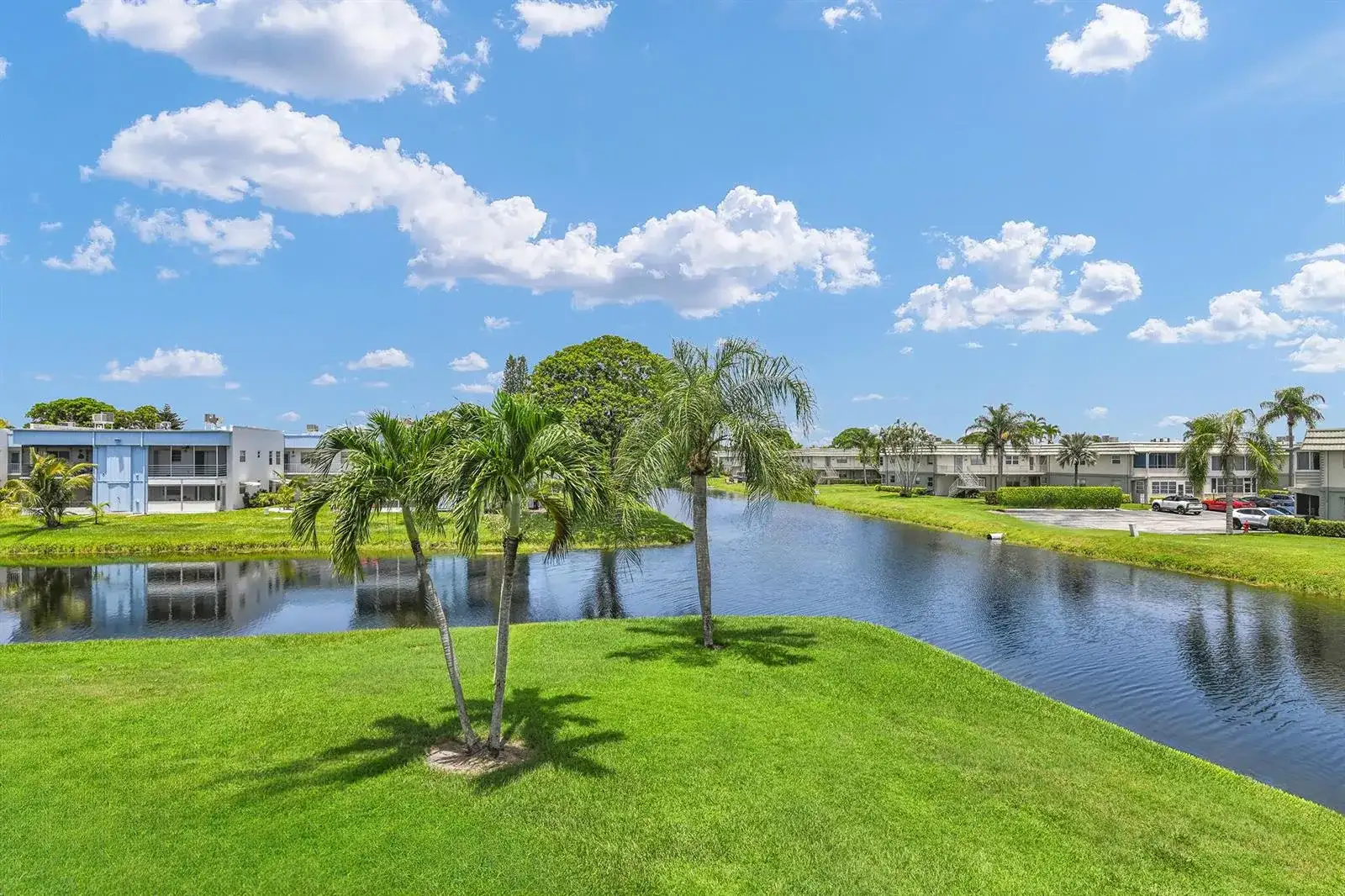 359 Saxony Trail # H, Delray Beach FL 33446 photo 2