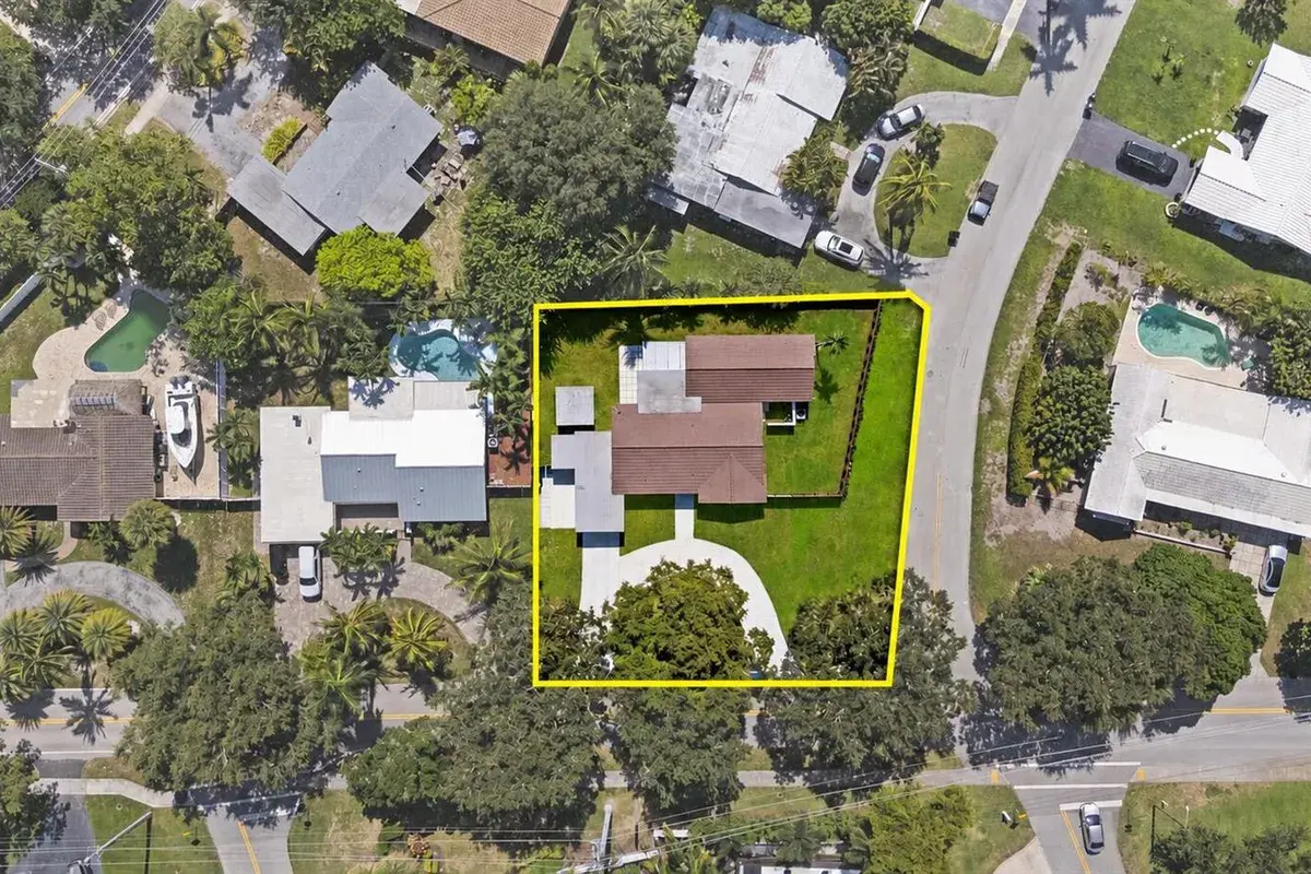 4000 NE 22ND Avenue, Lighthouse Point FL 33064