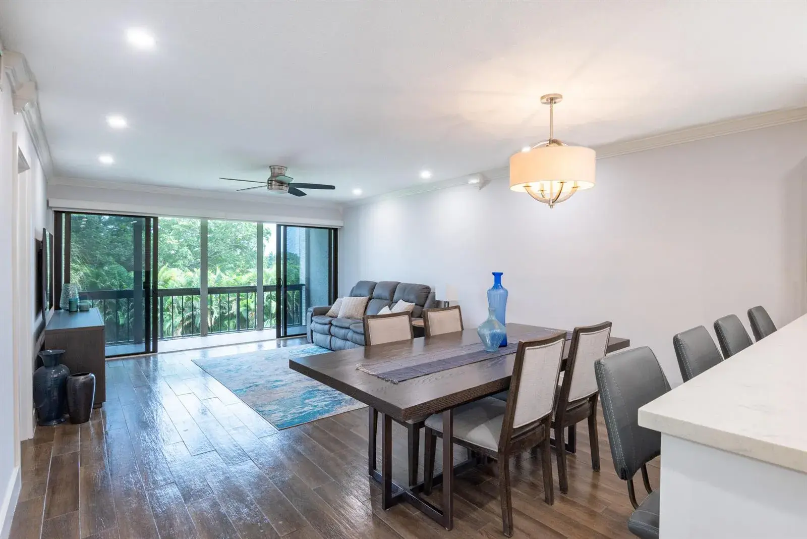 2500 PRESIDENTIAL Way # 304, West Palm Beach FL 33401