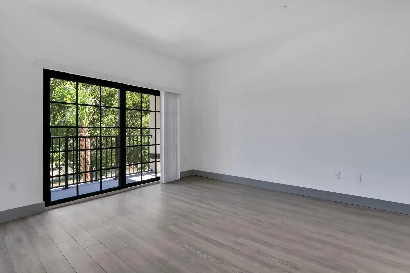 540 NE 14TH Court # 102, Fort Lauderdale FL 33304 photo 5