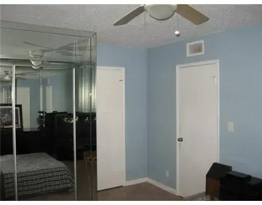 2400 NE 10th Street NE # 305, Pompano Beach FL 33062 photo 4