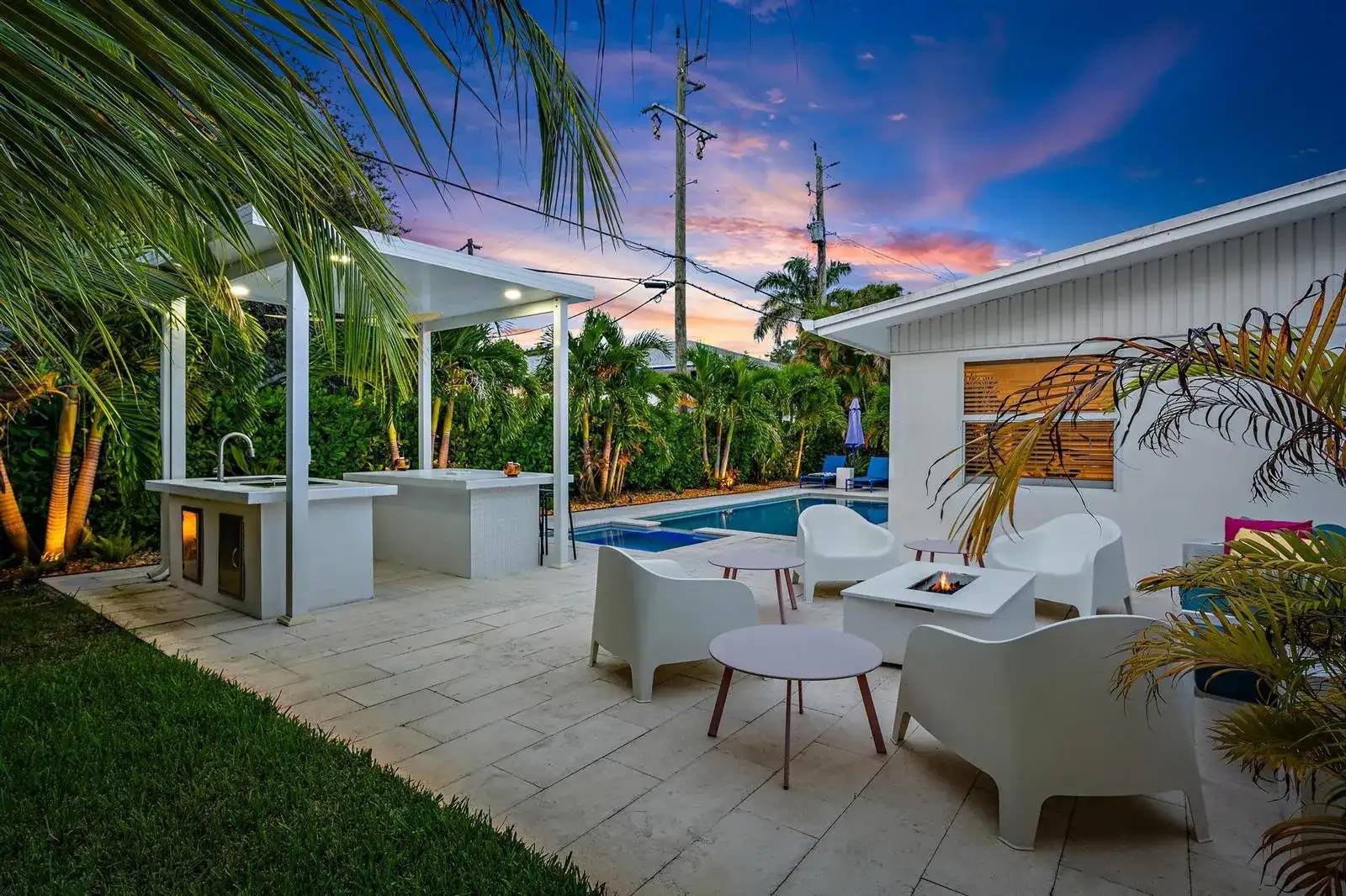 570 N DOVER Road, Tequesta FL 33469 photo 3