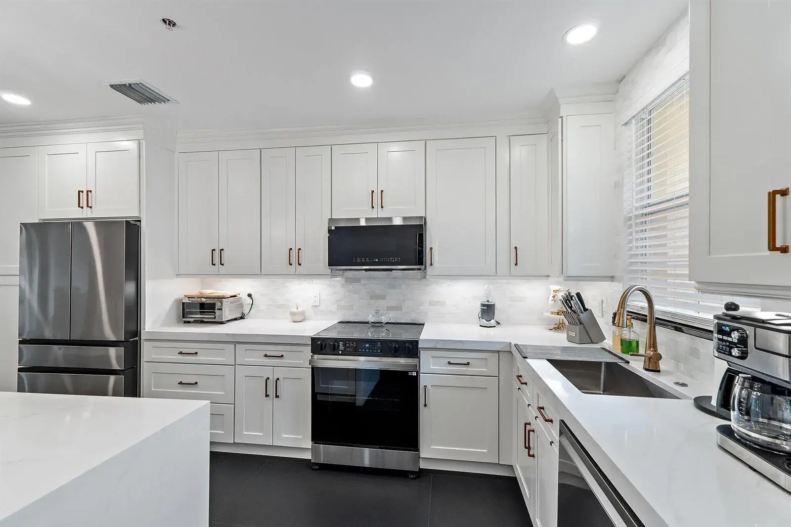 11774 Valencia Gardens Avenue, Palm Beach Gardens FL 33410