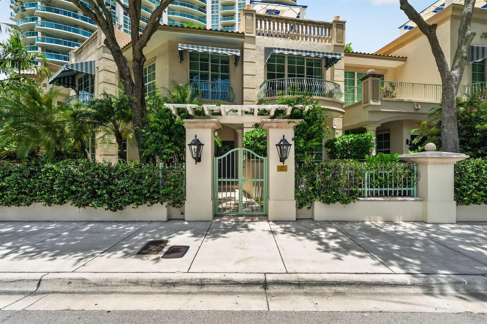 411 N NEW RIVER Drive E # 2, Fort Lauderdale FL 33301