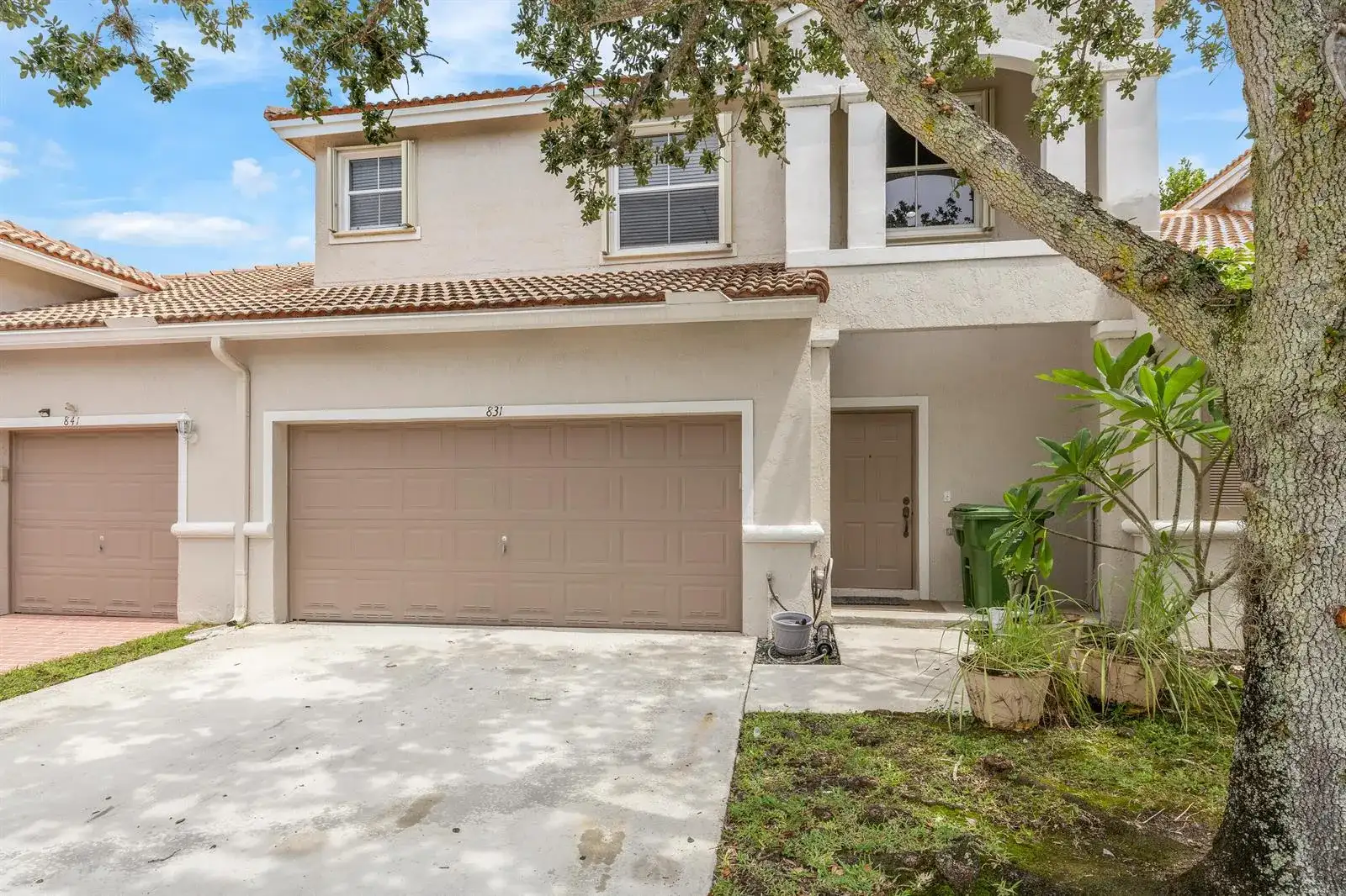 831 NW 130TH Avenue, Pembroke Pines FL 33028 photo 2