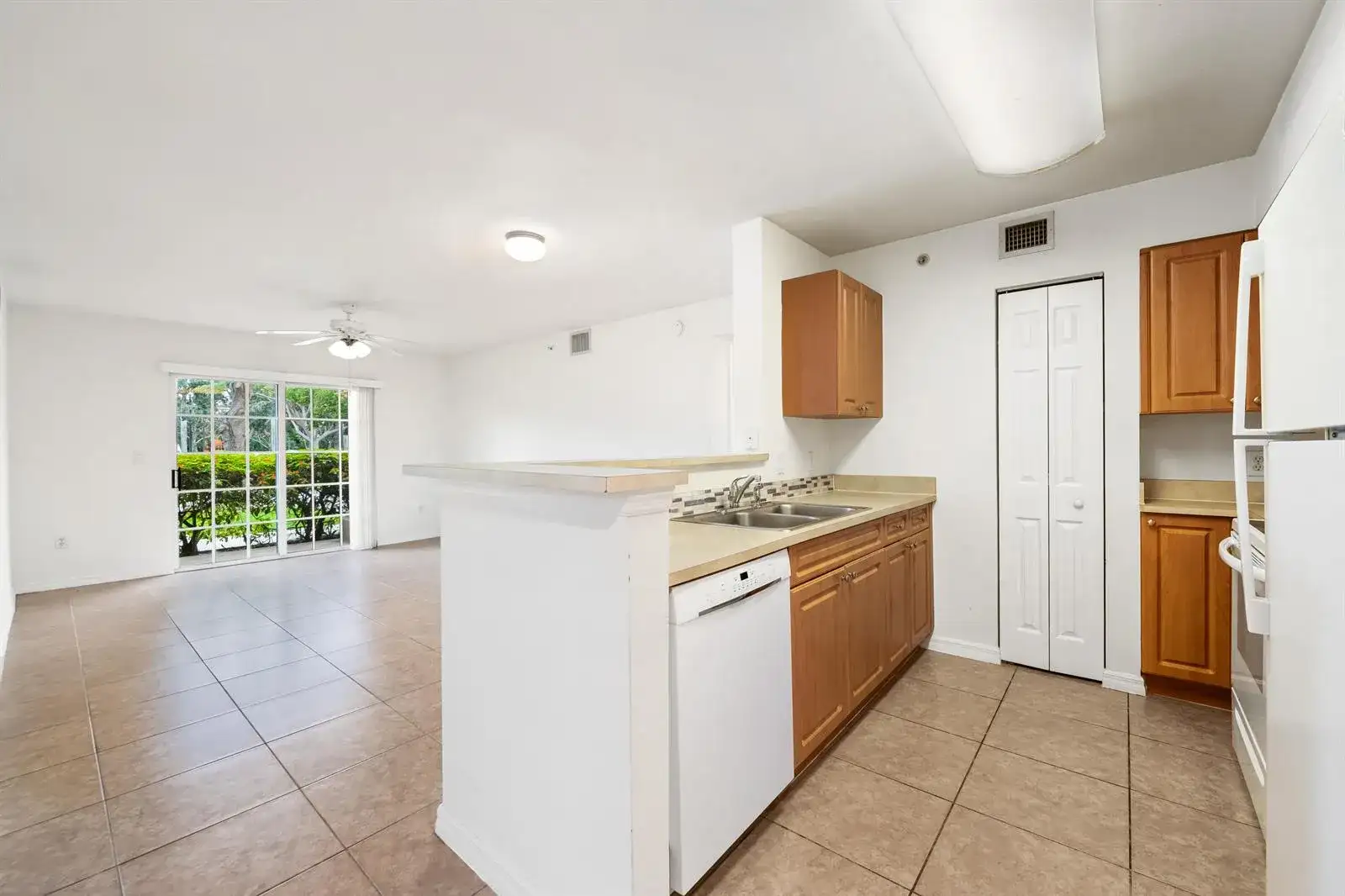 6777 HERITAGE GRANDE # 1105, Boynton Beach FL 33437 photo 4