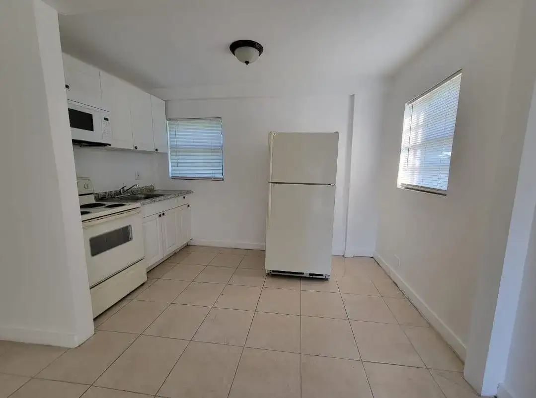 1853 NW 5th Street, Miami FL 33125 photo 4