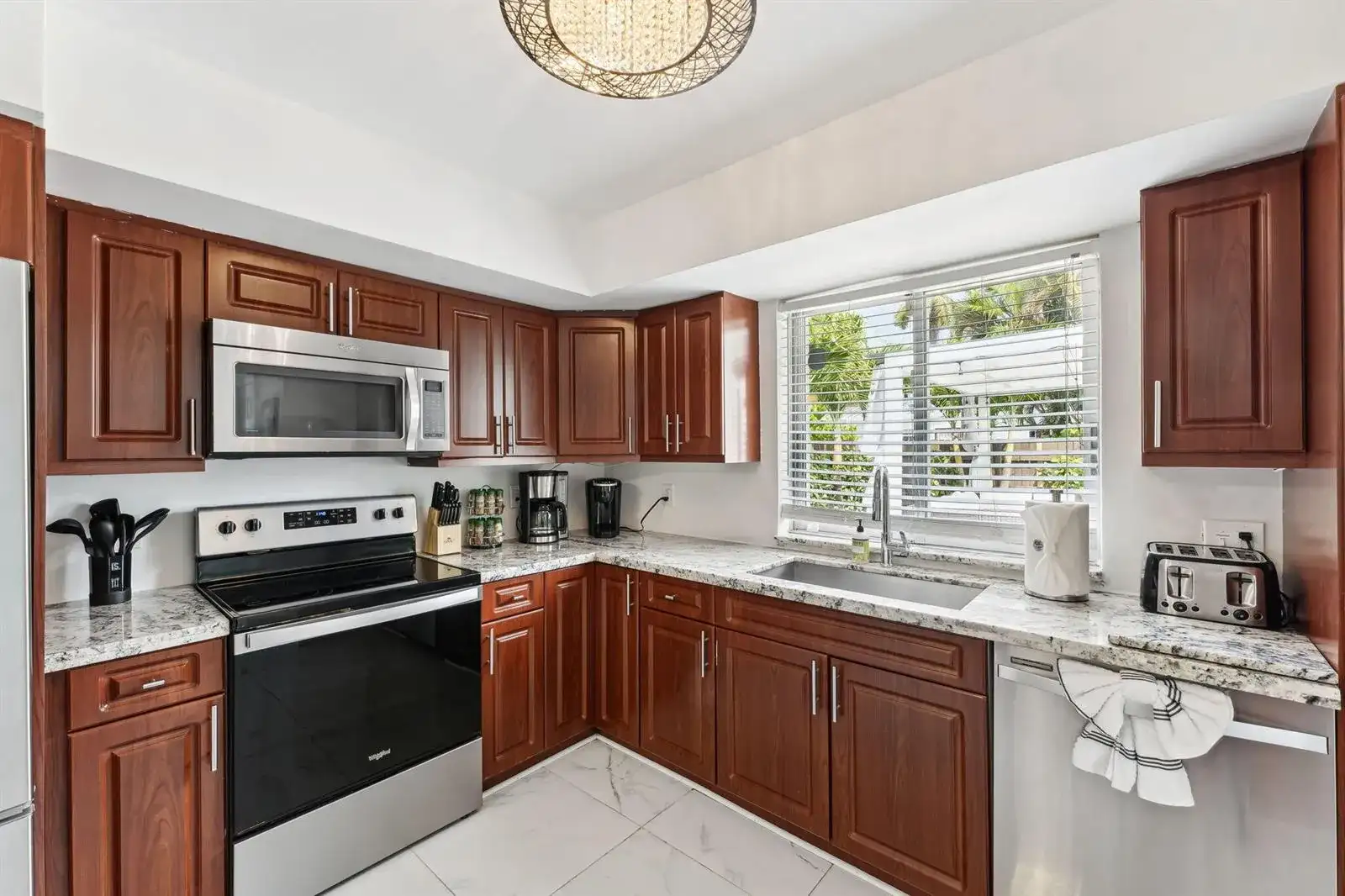 1243 GARFIELD Street, Hollywood FL 33019 photo 5