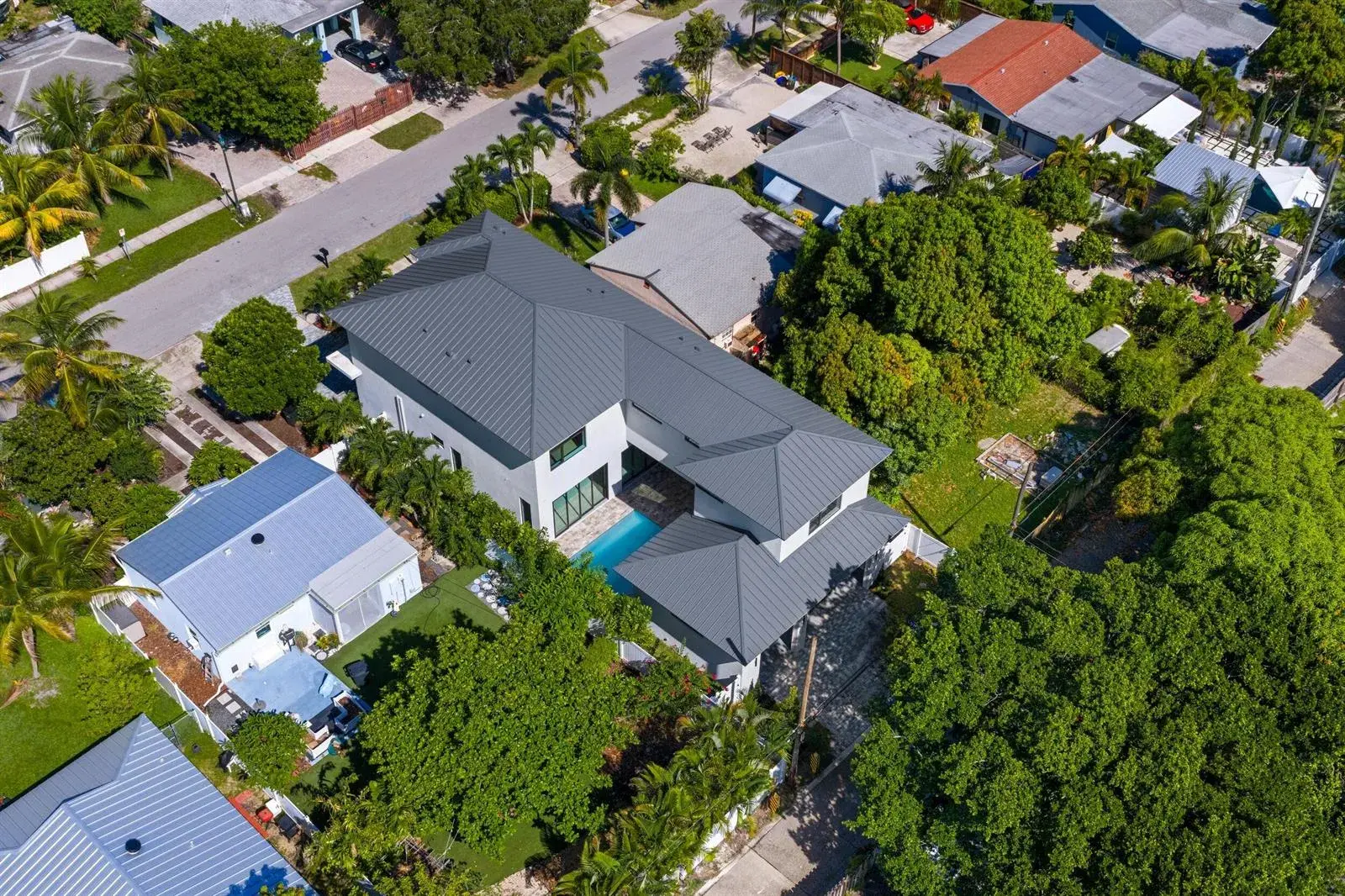 827 SE 2nd Avenue, Delray Beach FL 33483