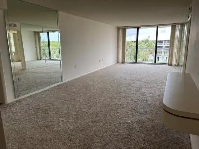 2601 Village Boulevard Apt 406, West Palm Beach FL 33409 photo 5