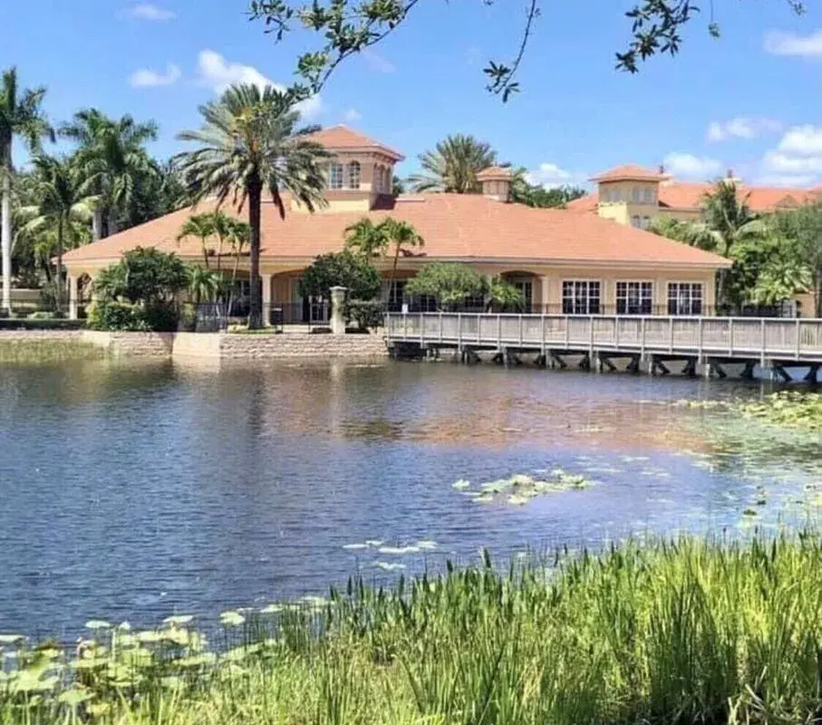 2486 SAN PIETRO Circle, Palm Beach Gardens FL 33410