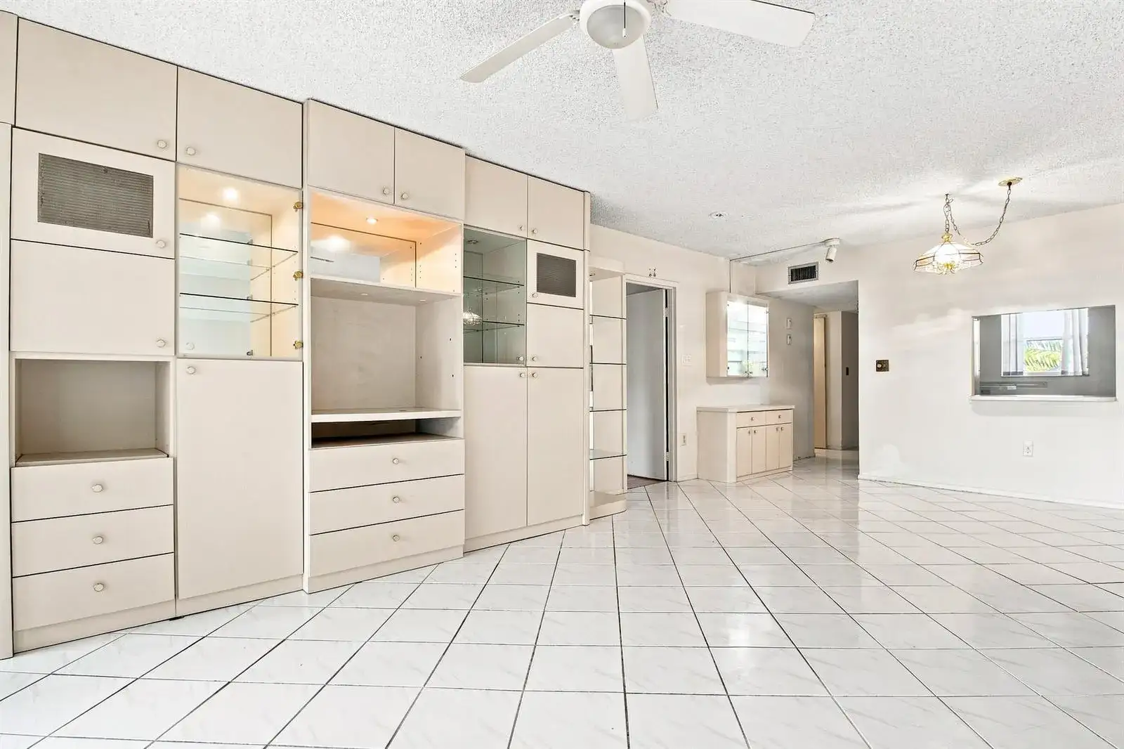 8321 Sands Point Boulevard # D305, Tamarac FL 33321 photo 4
