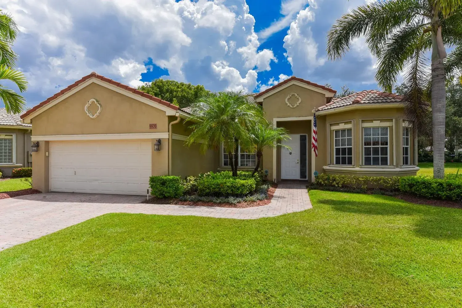 9570 Lantern Bay Circle, West Palm Beach FL 33411