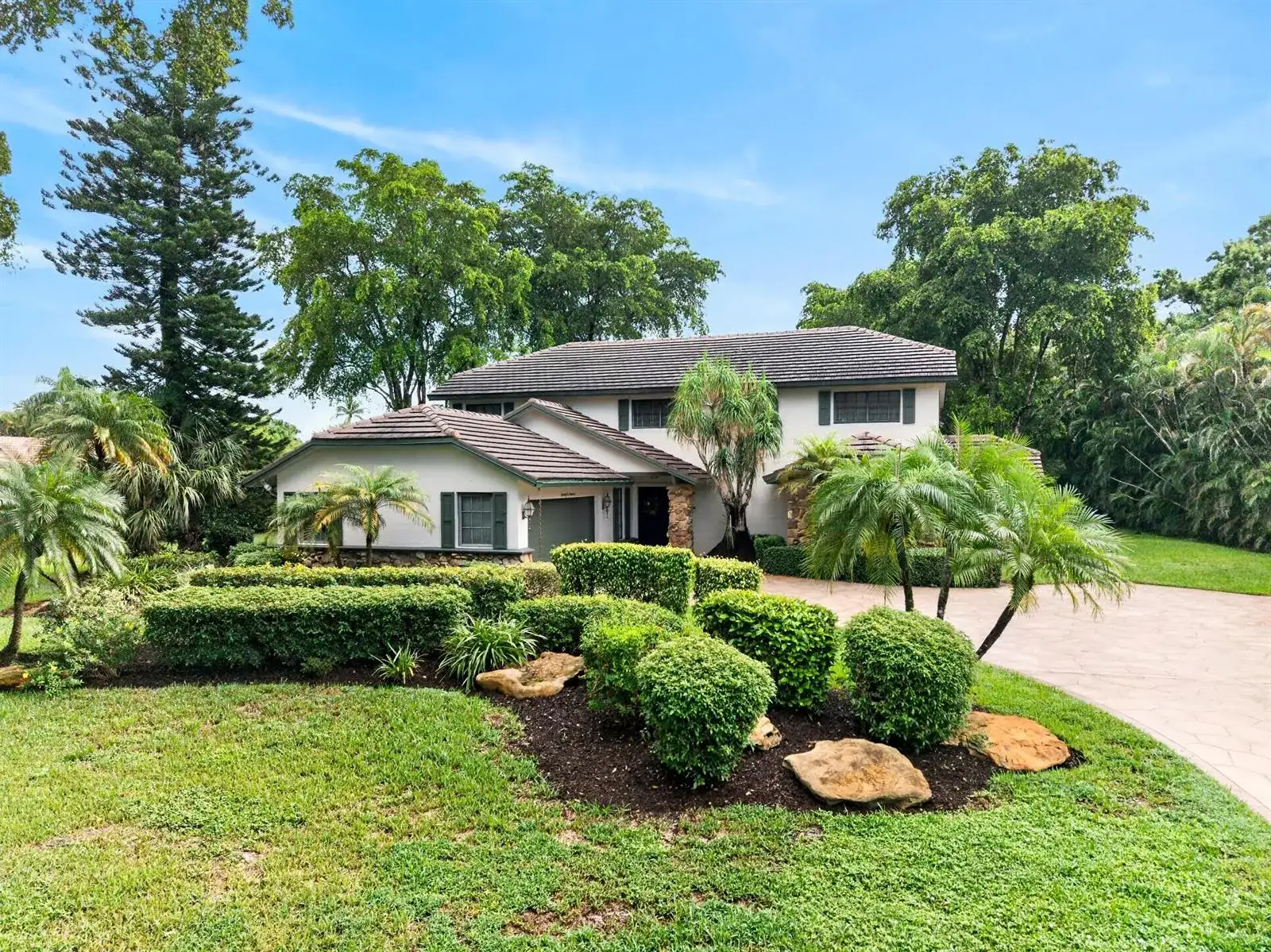 7100 E Cypresshead Drive E, Parkland FL 33067 photo 2