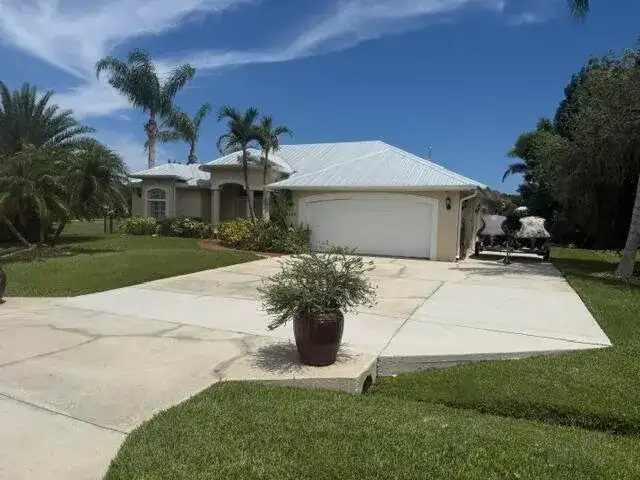 1863 SE Bowie Street, Port St. Lucie FL 34952 photo 4