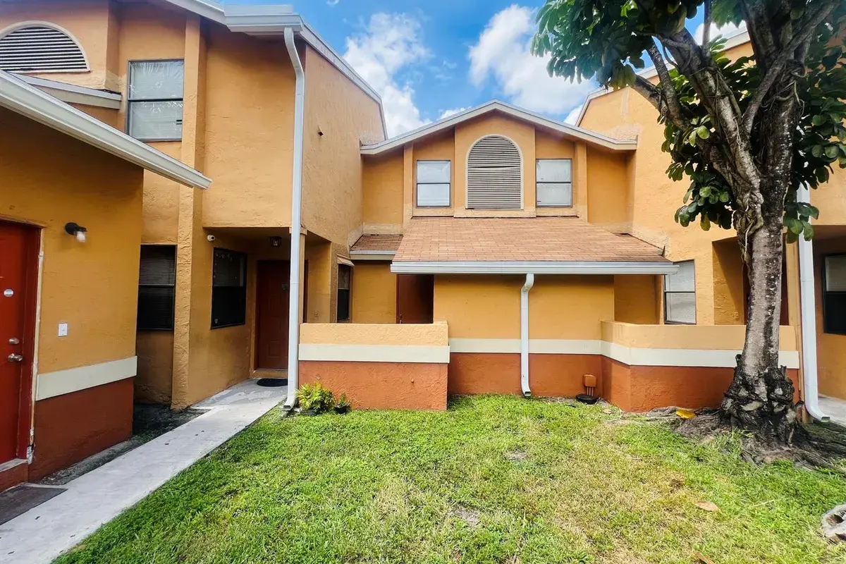2491 NW 56TH Avenue # 17, Lauderhill FL 33313