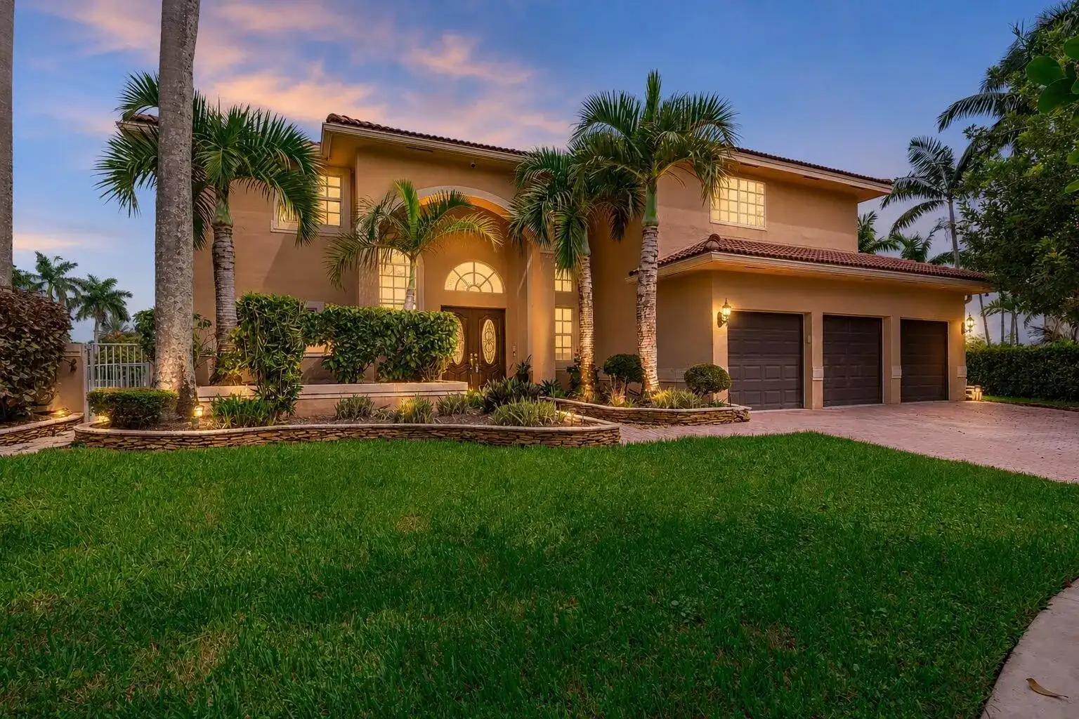 1333 SW 175th Way, Pembroke Pines FL 33029 photo 3