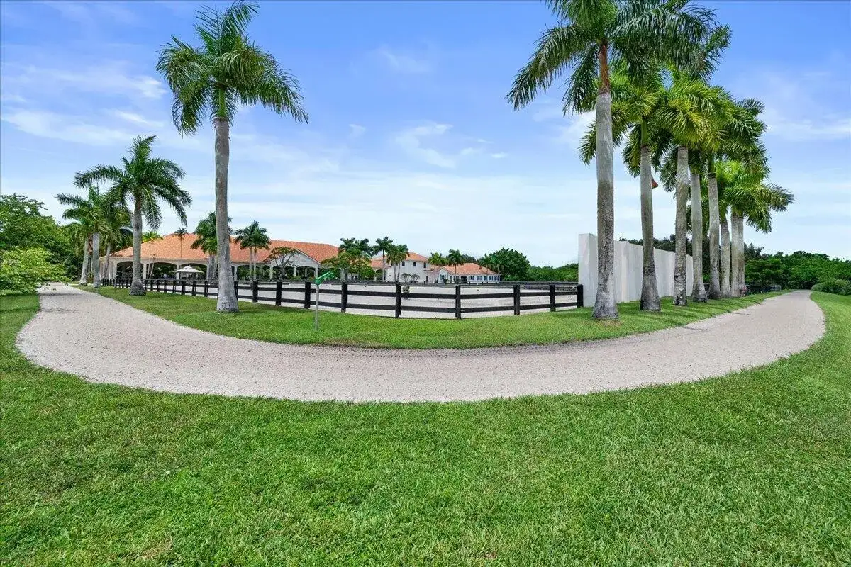 5625 140th Avenue S, Wellington FL 33449 photo 3
