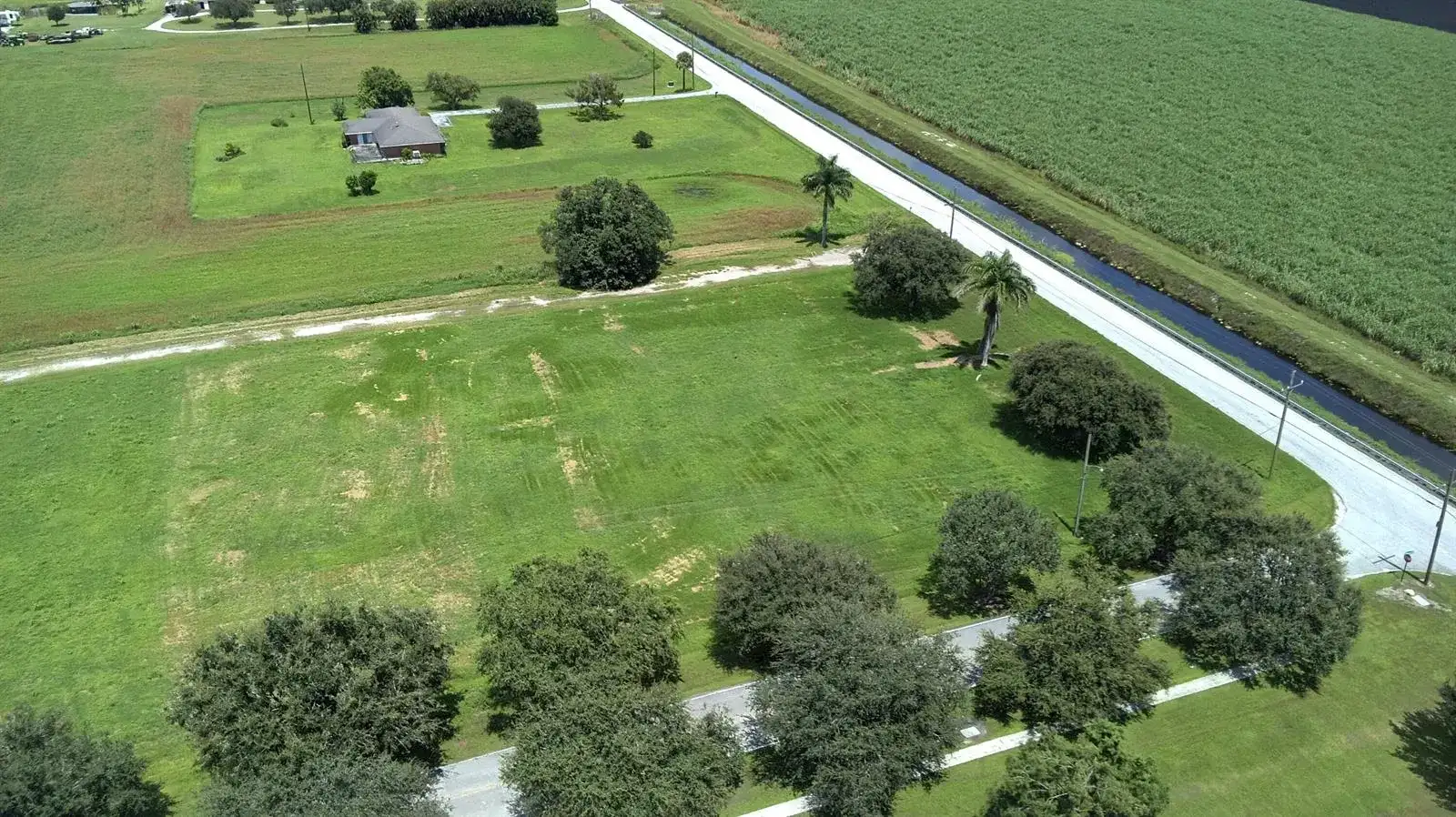 10 Congleton Drive, Belle Glade FL 33430 photo 4