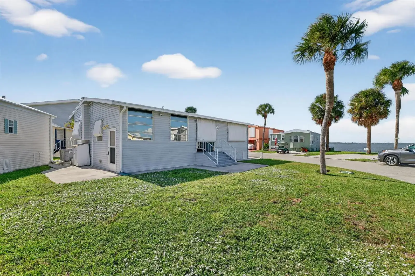 217 NETTLES Boulevard, Jensen Beach FL 34957 photo 2