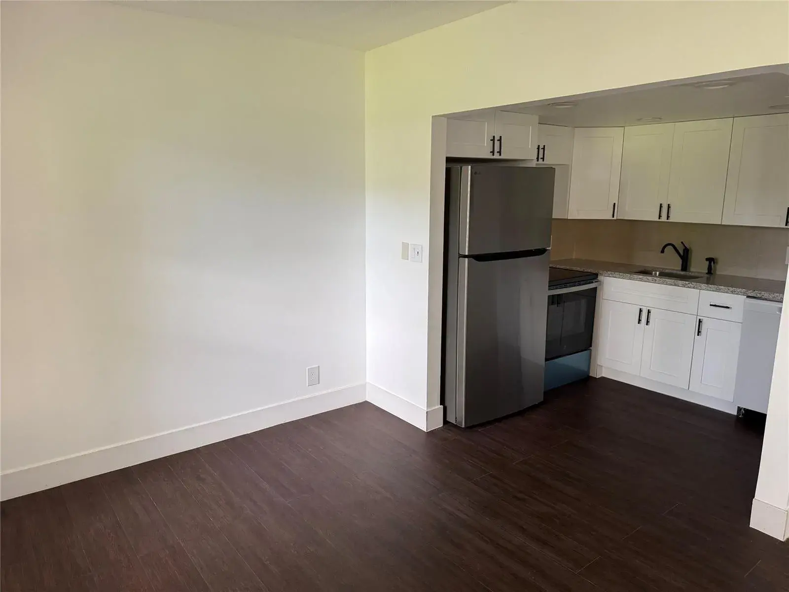 3081 NW 47TH Terrace # 107, Lauderdale Lakes FL 33313
