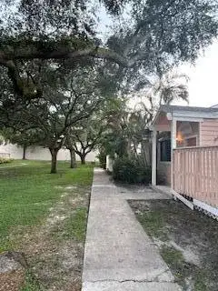 1927 Players Place, North Lauderdale FL 33068 photo 5