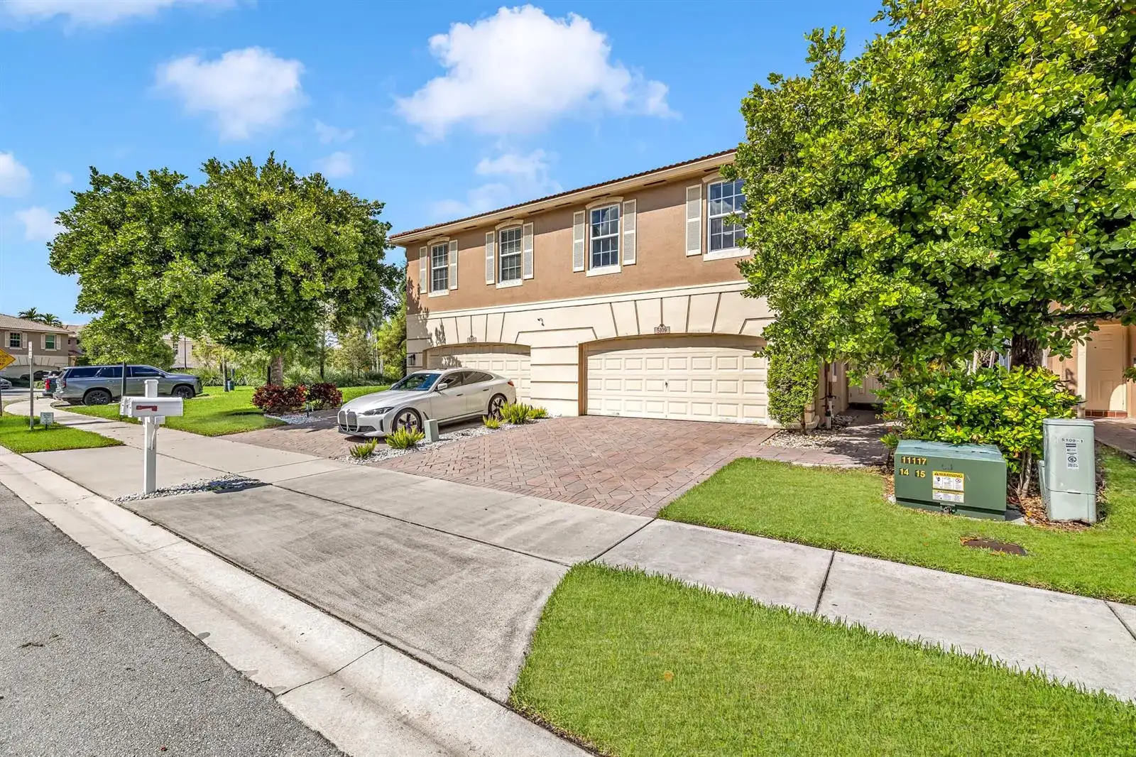 5109 STAGECOACH Drive, Coconut Creek FL 33073 photo 2