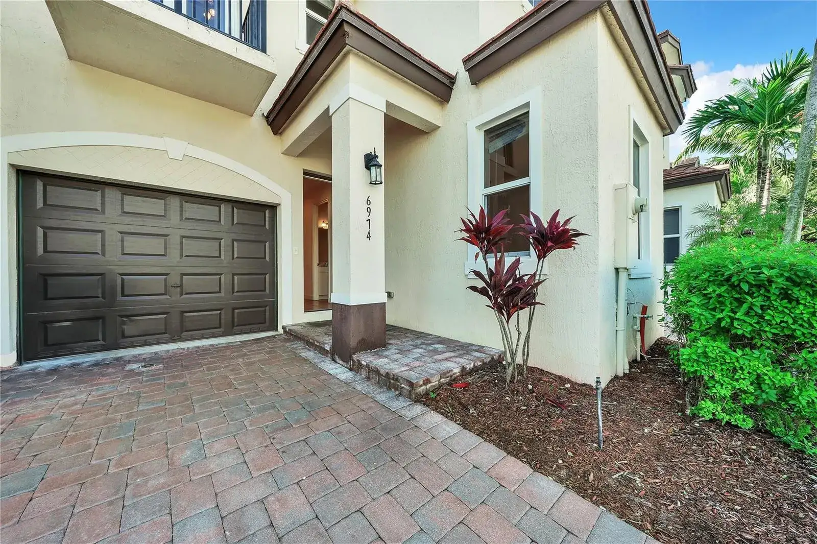 6974 LONG PINE Circle, Coconut Creek FL 33073