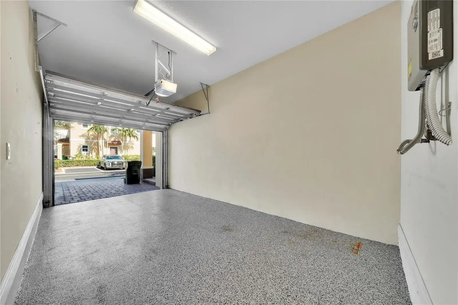 6974 LONG PINE Circle, Coconut Creek FL 33073 photo 4