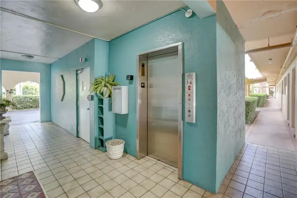 4100 CRYSTAL LAKE Drive # 110, Deerfield Beach FL 33064 photo 5