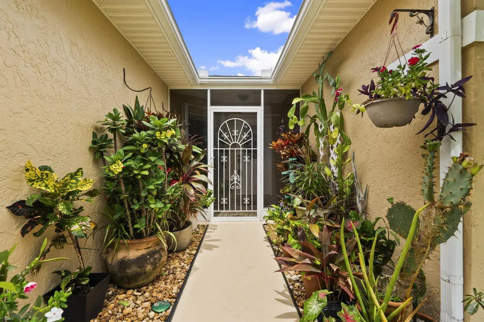6156 Alexandria Circle, Fort Pierce FL 34982 photo 3