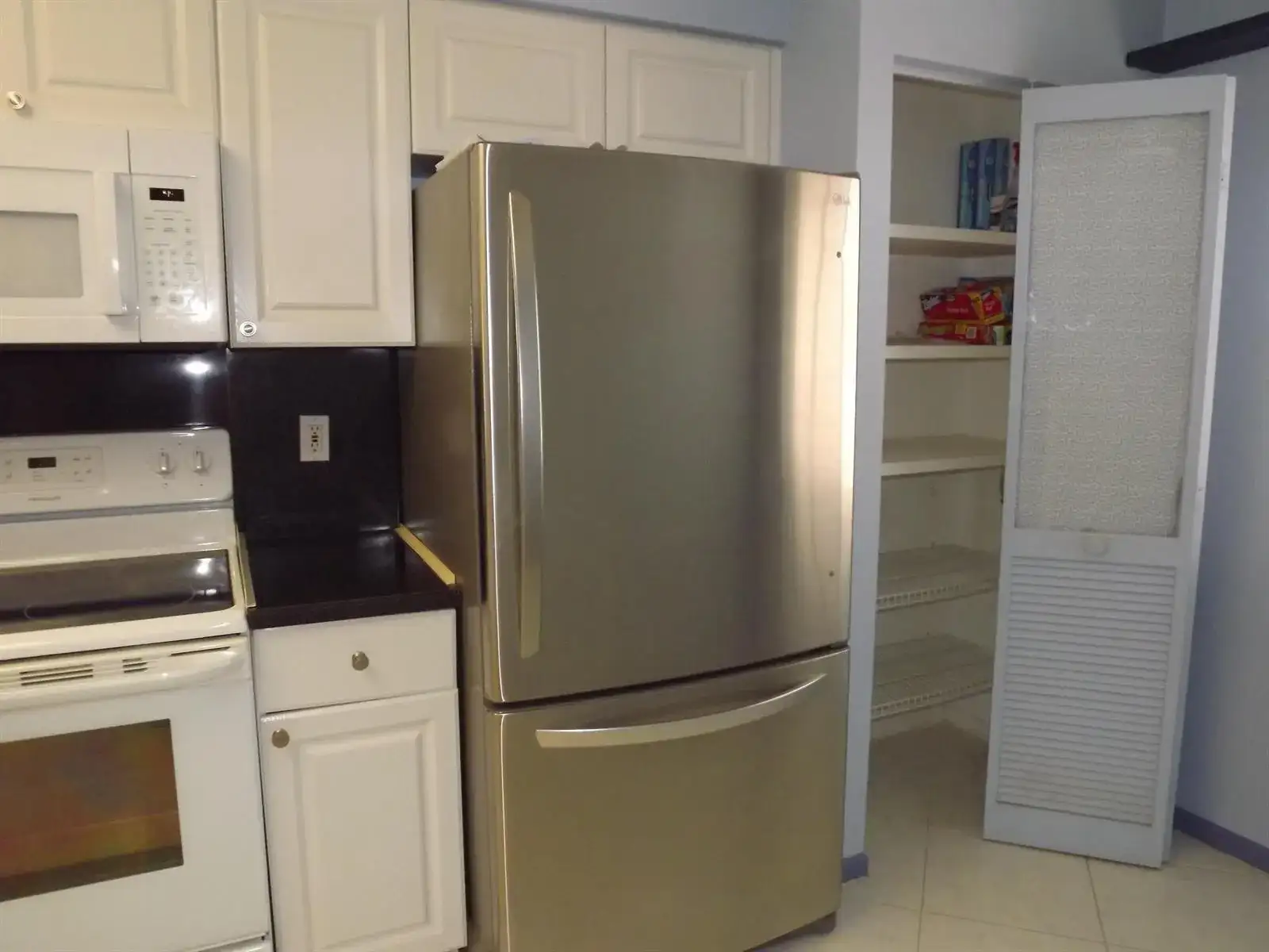 6112 Huntwick Terrace # 205, Delray Beach FL 33484 photo 5