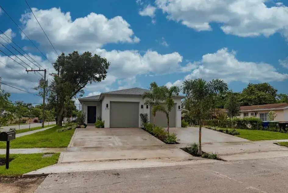 1140 NW 1st Avenue, Fort Lauderdale FL 33311
