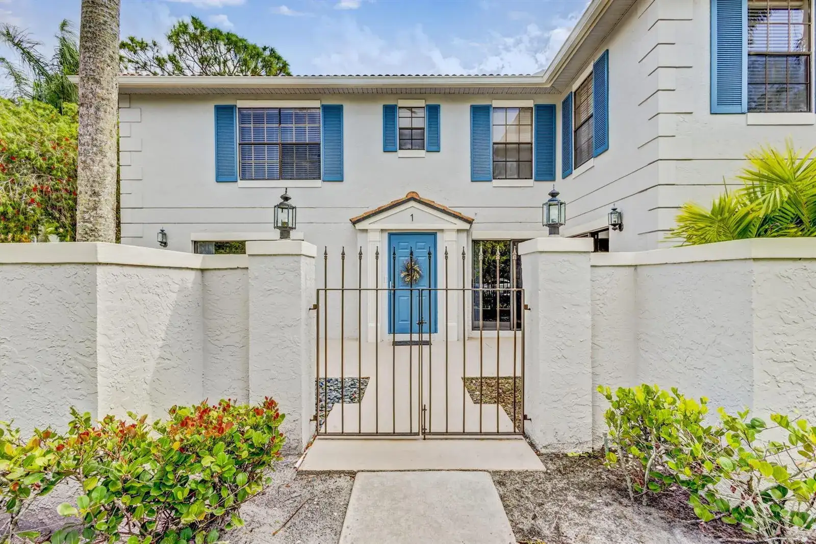 363 Prestwick Circle # 1, Palm Beach Gardens FL 33418