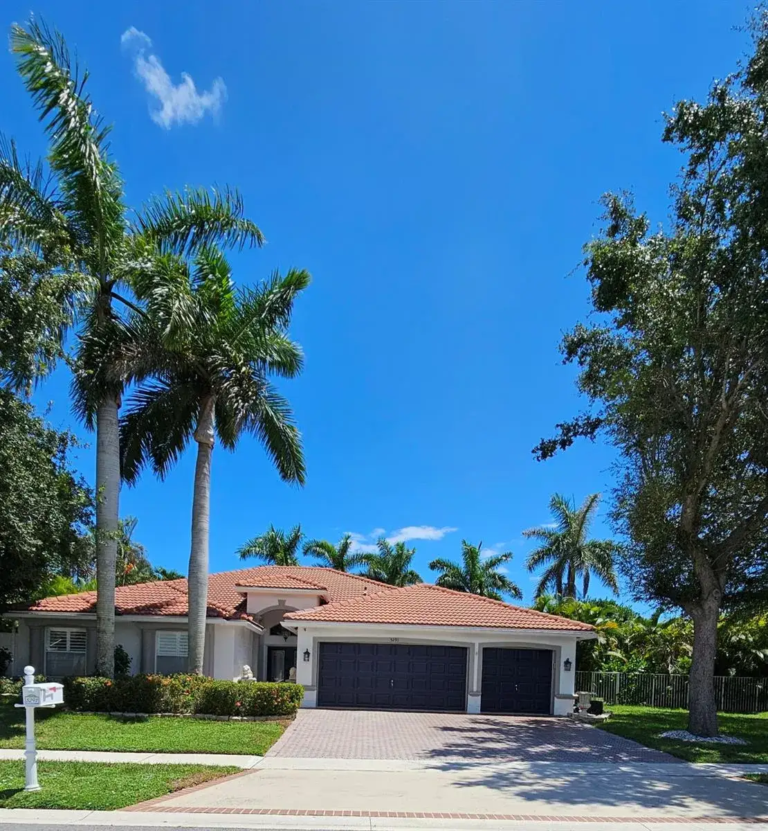 5291 Indianwood Village Lane, Lake Worth FL 33463