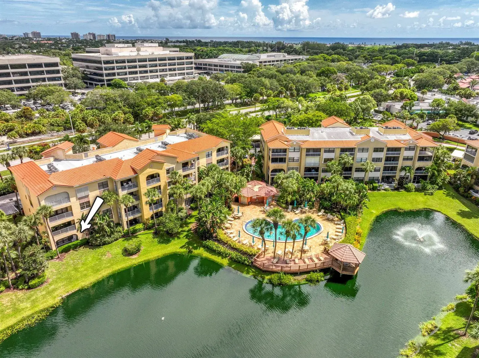 800 Uno Lago Drive # 105, Juno Beach FL 33408
