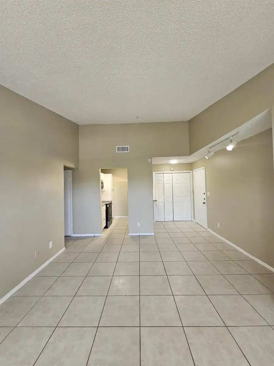2307 N CONGRESS Avenue # 34, Boynton Beach FL 33426 photo 2